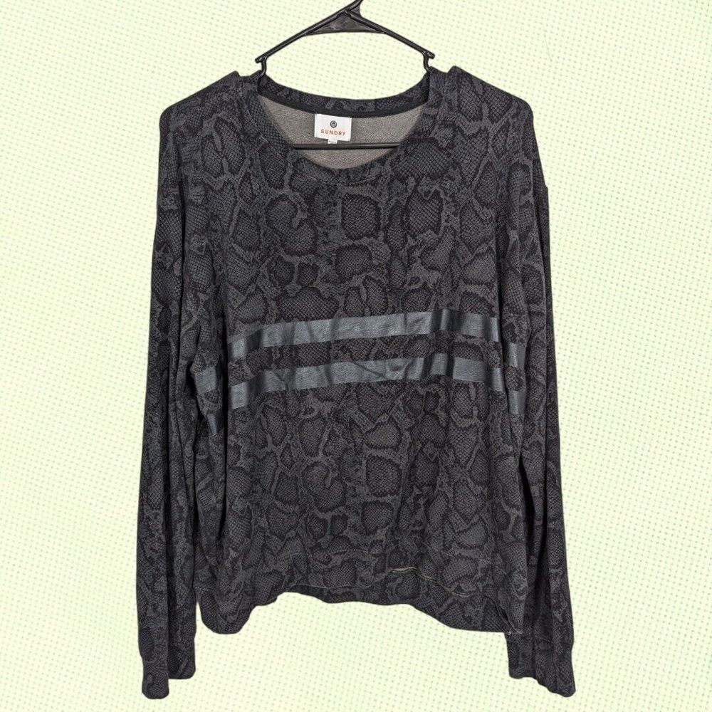 Sundry Sweatshirt Womens 2‎ Black Varsity Python Pullover Long Sleeves Oversized
